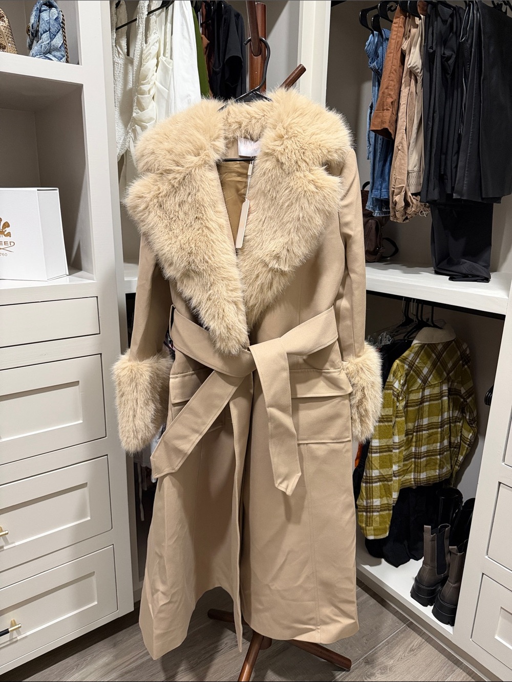The Almond Groupie Coat - Picture 5 of 8
